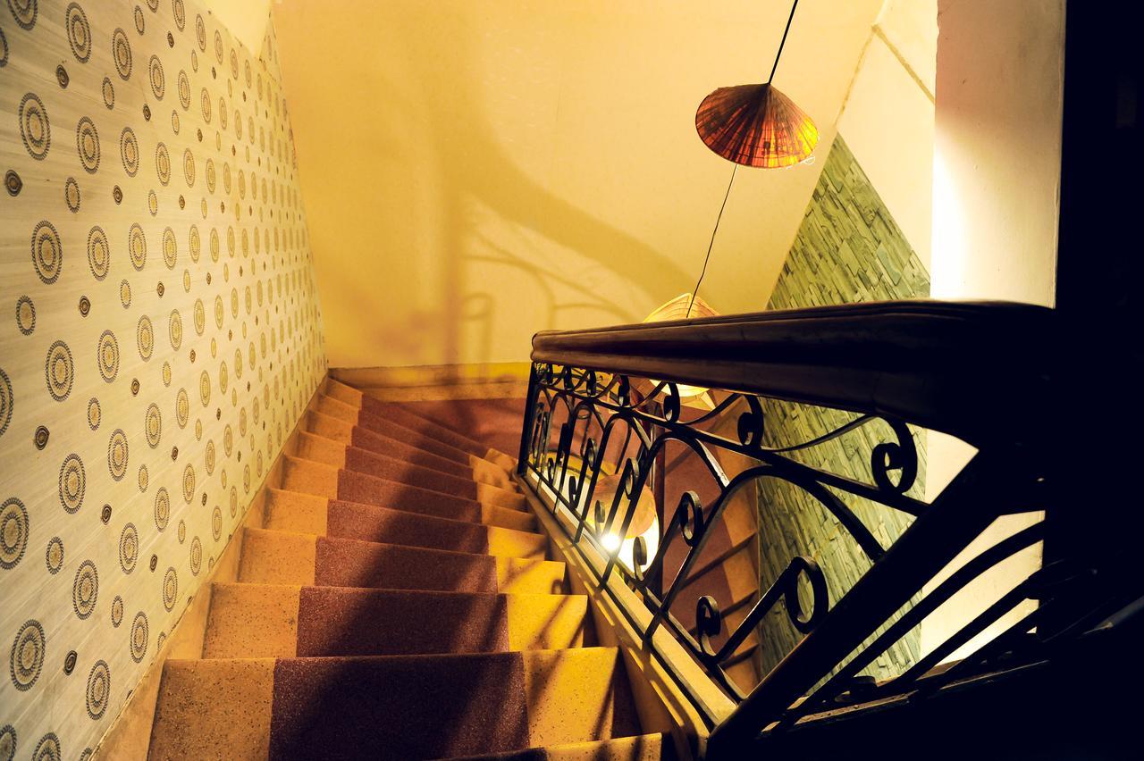 Queen Homestay Hue Zewnętrze zdjęcie