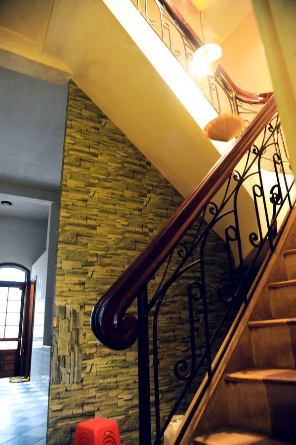 Queen Homestay Hue Zewnętrze zdjęcie