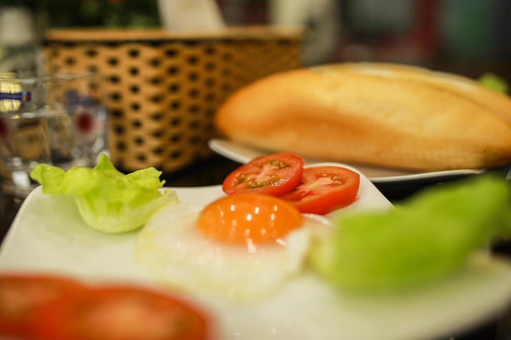 Queen Homestay Hue Zewnętrze zdjęcie